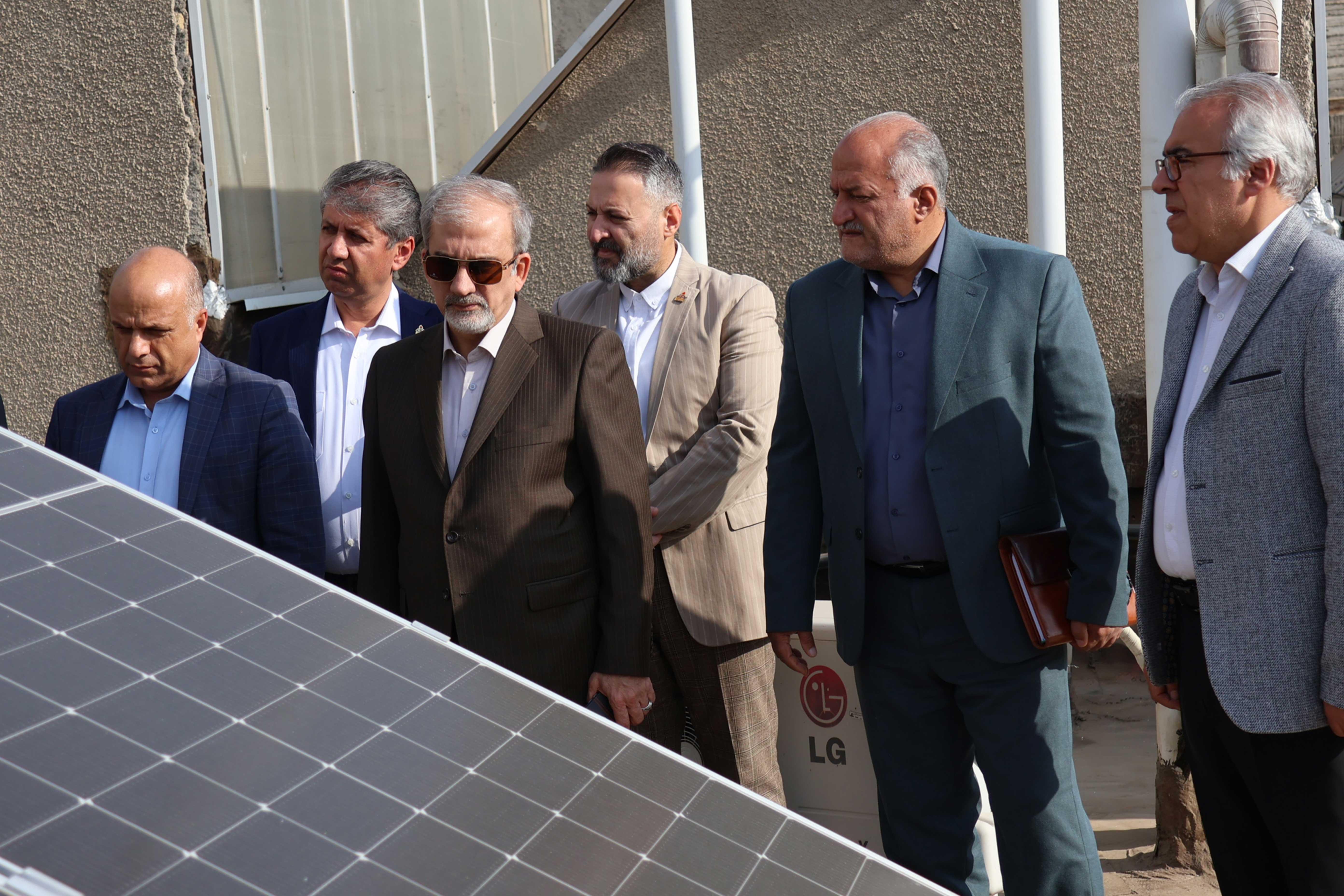 افتتاح نیروگاه خورشیدی ۵۰ کیلوواتی 14