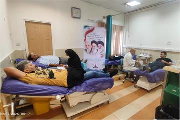 اهدای خون، نماد ایثار در دهه مبارک فجر؛ استقبال پرشور شهروندان از طرح خون‌گیری بیمارستان شهید ایرانپور نفت آغاجاری